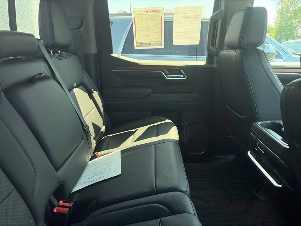 Used 2022 GMC Sierra 1500 Denali AWD/4WD image 9