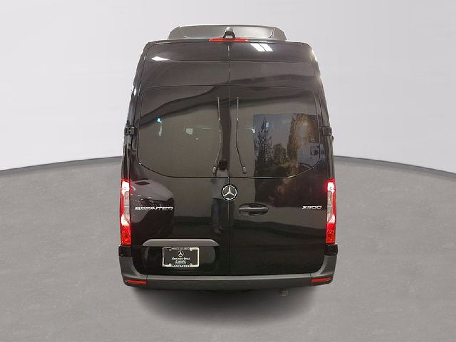 Used 2025 Mercedes-Benz Sprinter 2500 image 5