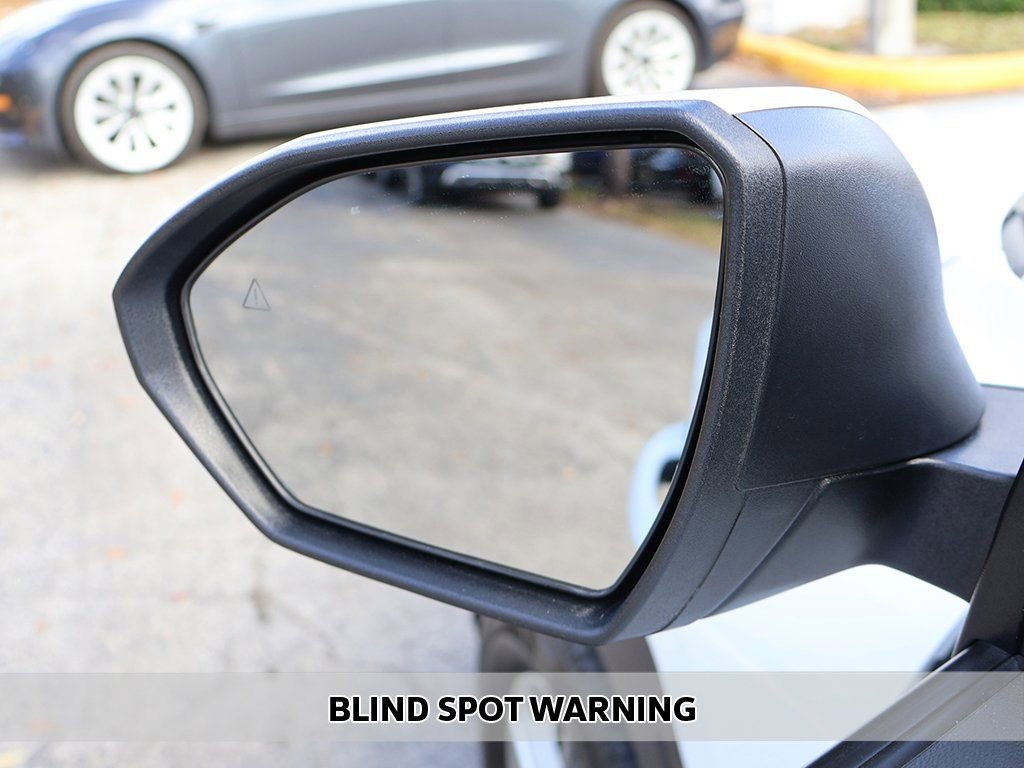 Used 2025 Hyundai Tucson SE image 3