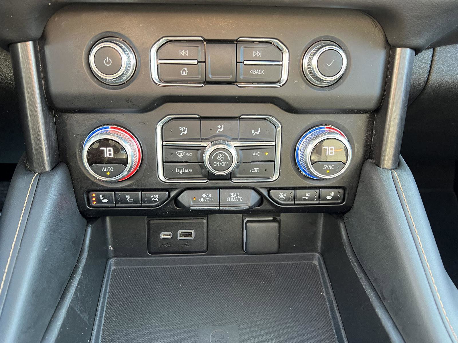 Used 2022 GMC Yukon AT4 image 31