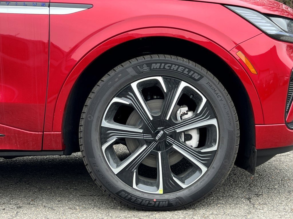 New 2026 Lincoln Nautilus Reserve image 6