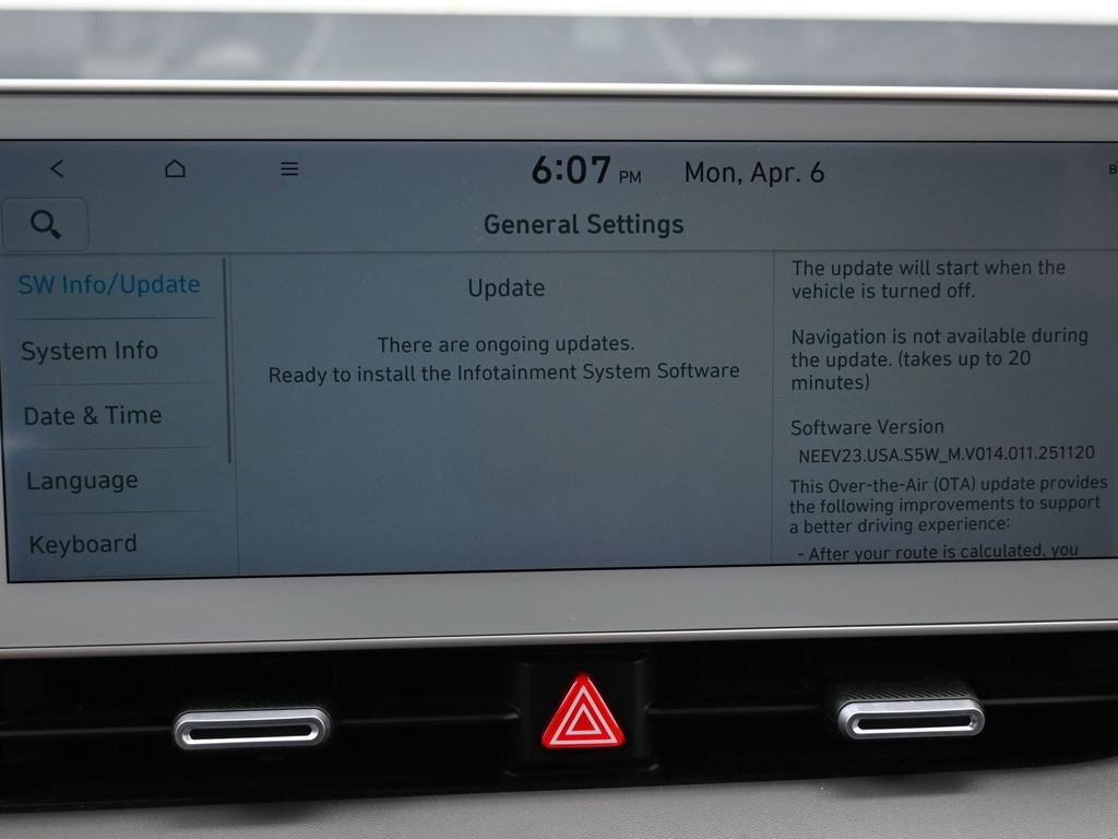 Used 2023 Hyundai Ioniq 5 SE w/ Cargo Package image 27