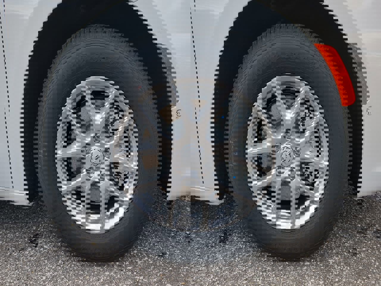 New 2026 Chrysler Pacifica Select image 9