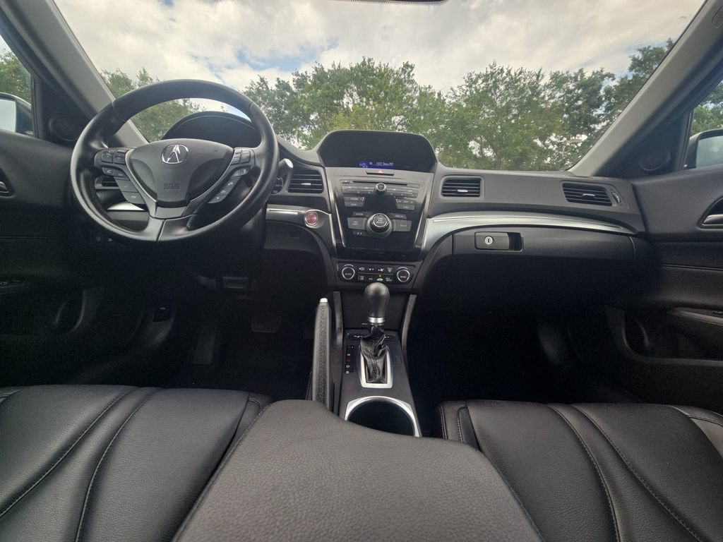 Used 2020 Acura ILX FWD image 11