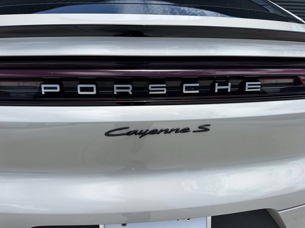 Used 2026 Porsche Cayenne S AWD/4WD image 14