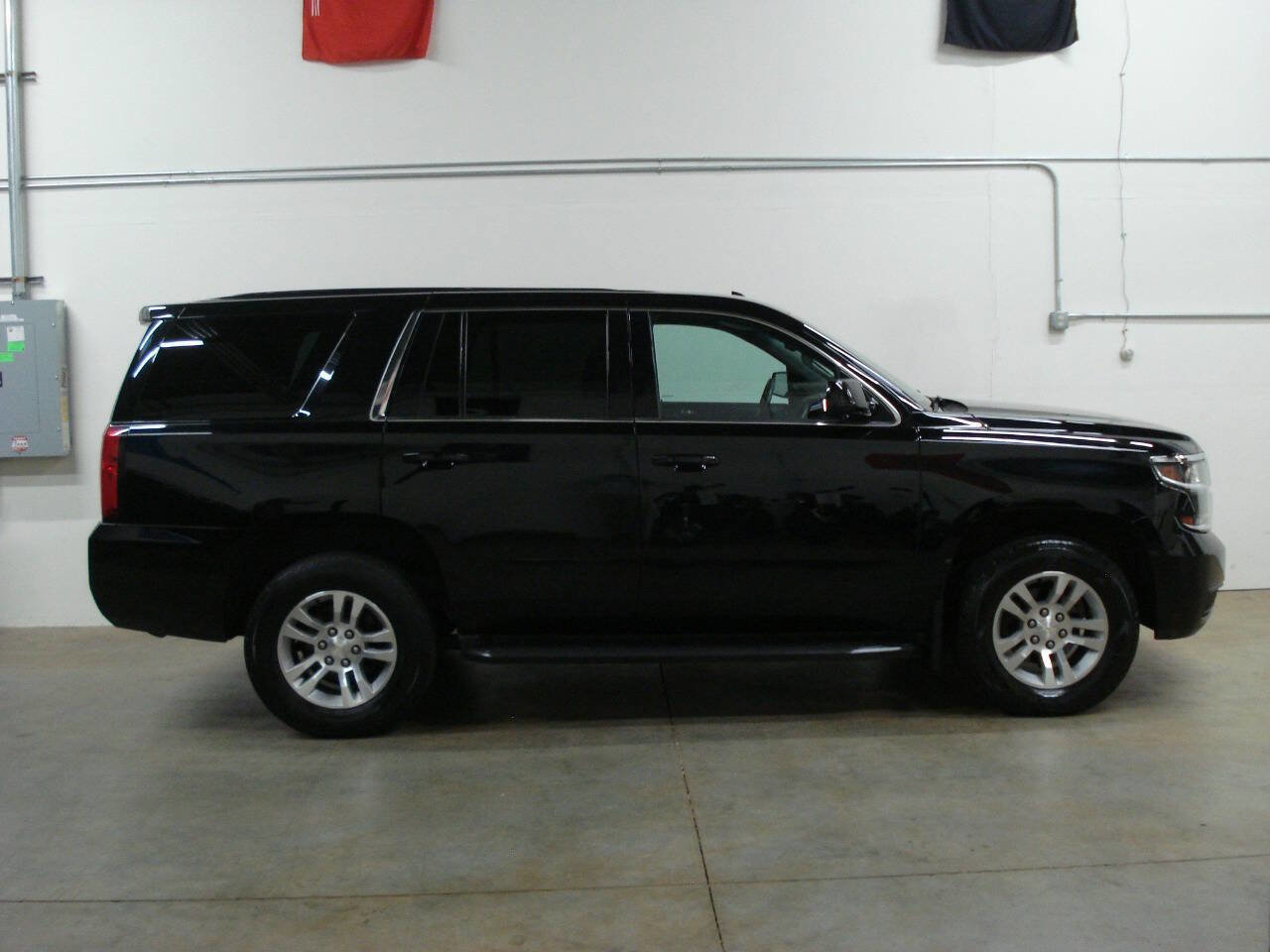 Used 2018 Chevrolet Tahoe LS w/ Max Trailering Package image 3
