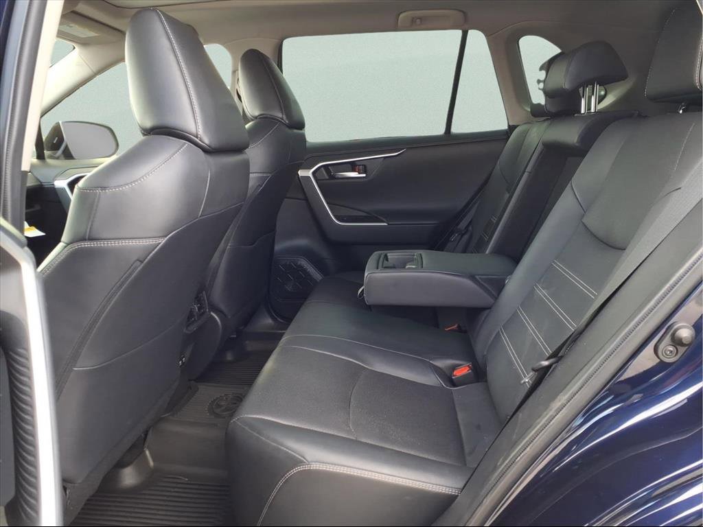 Used 2019 Toyota RAV4 Limited image 20