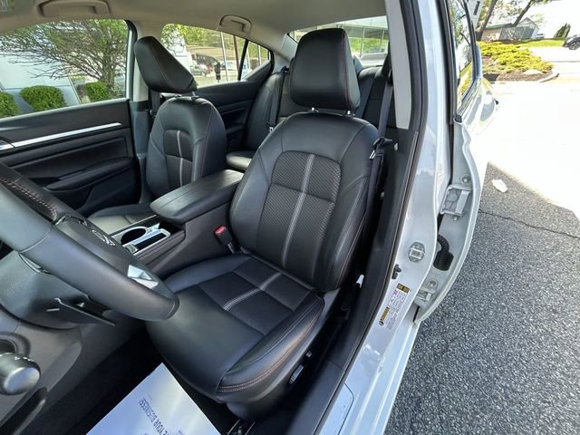 Certified 2025 Nissan Altima 2.5 SR FWD image 15