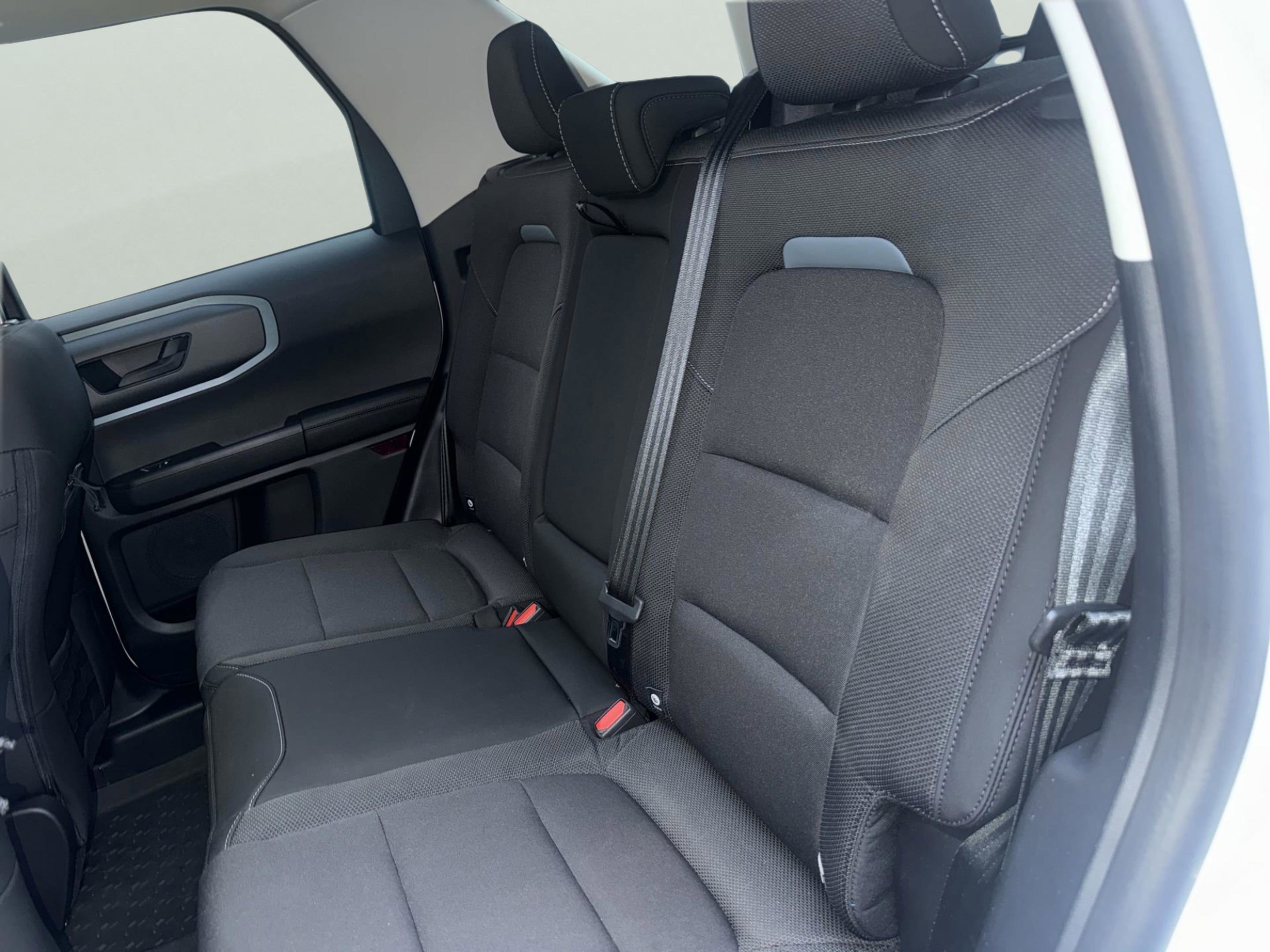 Used 2024 Ford Bronco Sport Badlands image 16