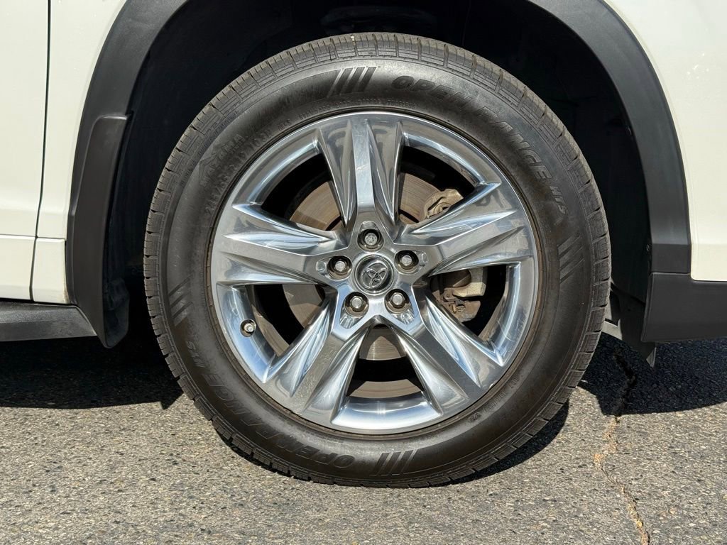 Used 2019 Toyota Highlander Limited AWD/4WD image 11