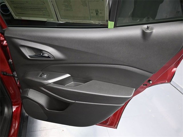 Used 2025 Chevrolet Trax LS image 12