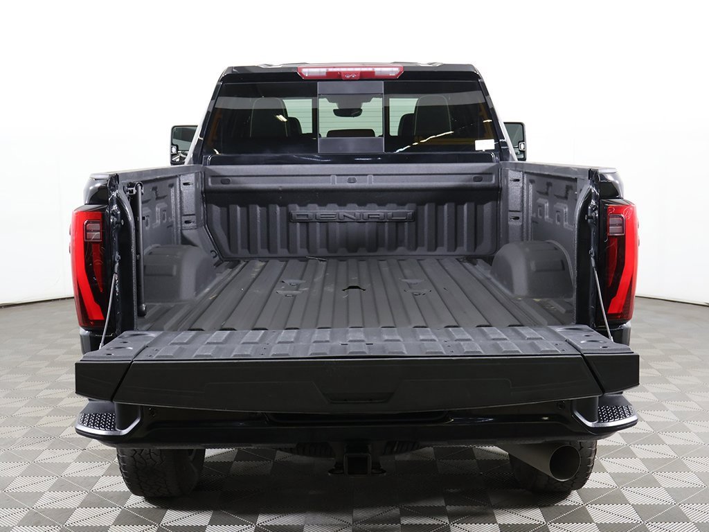Used 2024 GMC Sierra 3500 Denali Ultimate image 24