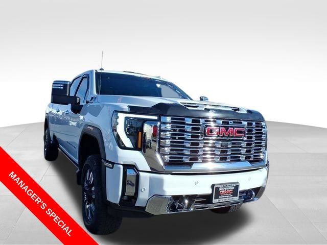 Used 2025 GMC Sierra 3500 Denali w/ Denali Reserve Package AWD/4WD image 3