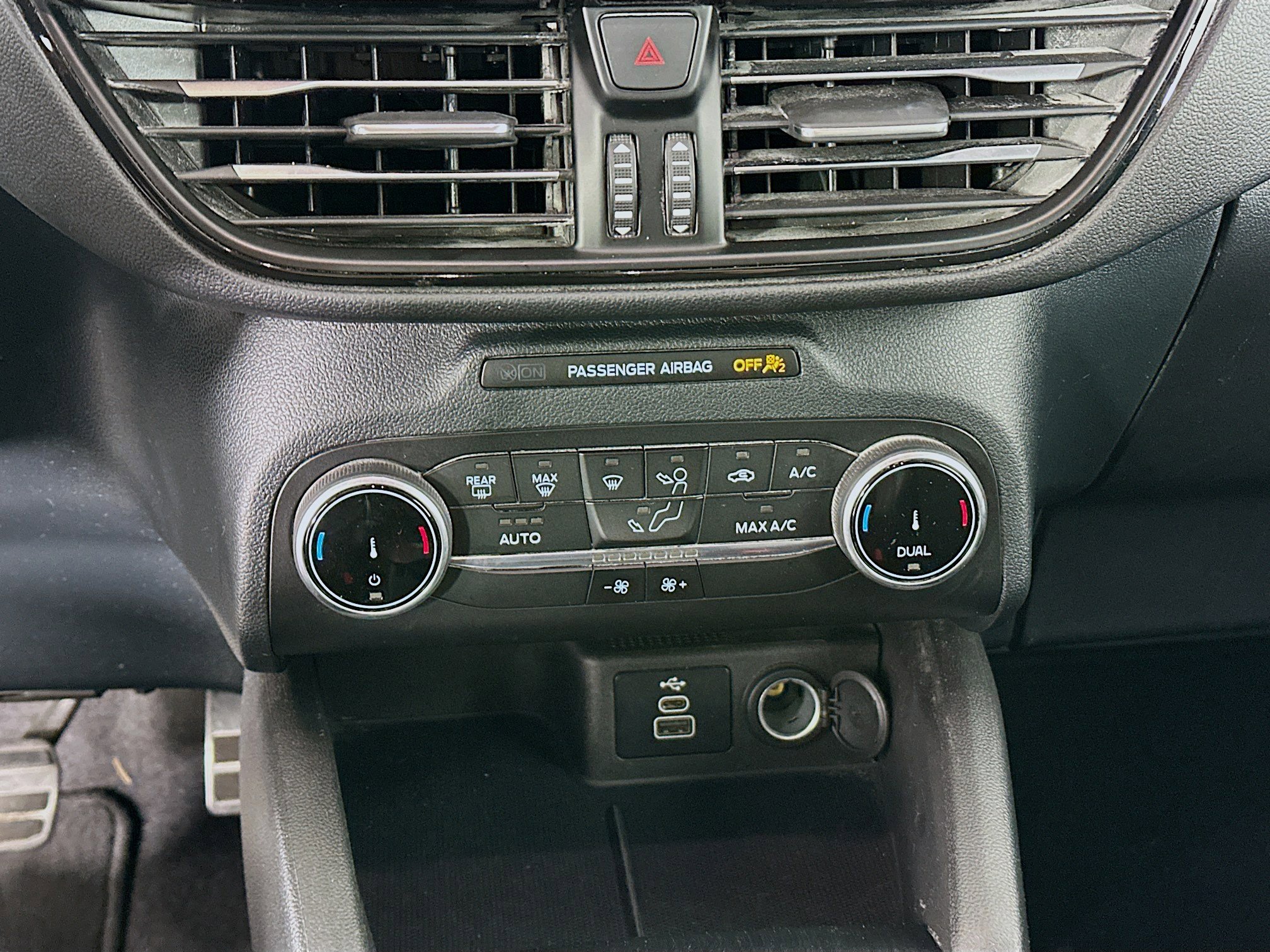 Used 2024 Ford Escape ST-Line image 23