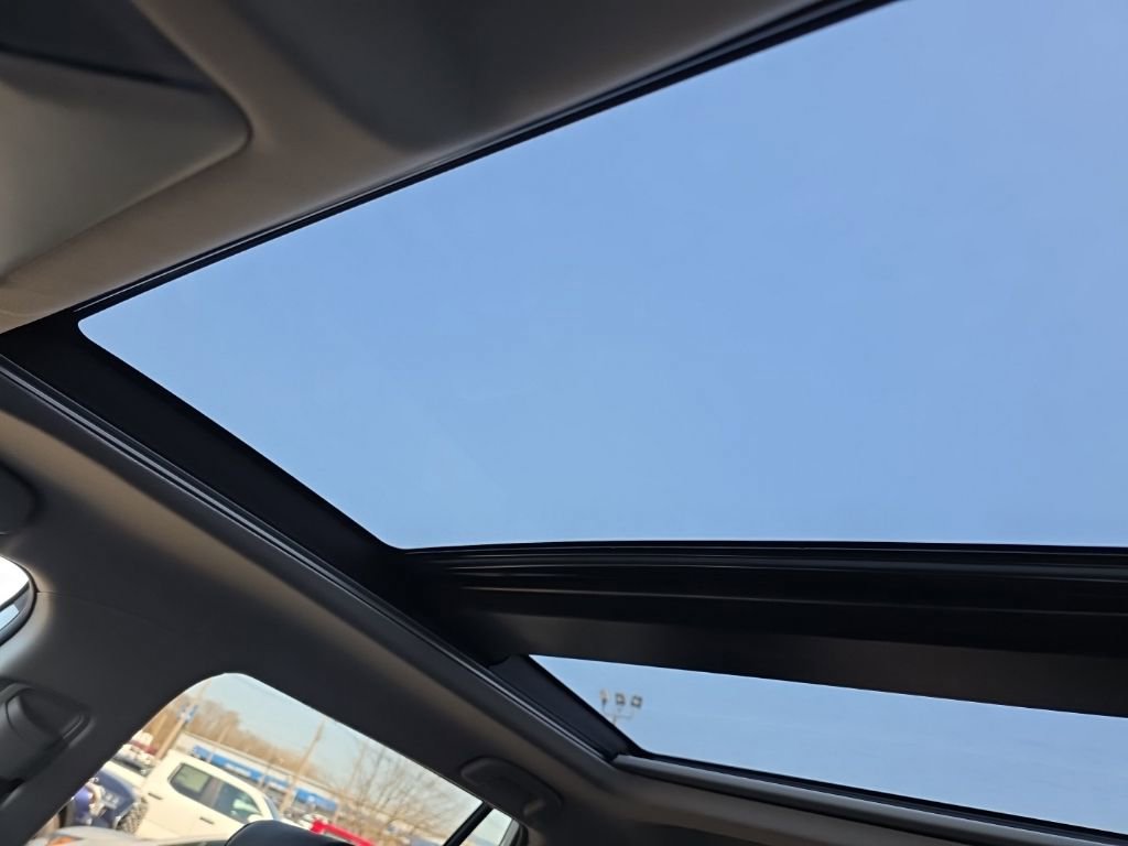 Used 2022 Toyota RAV4 Limited image 30