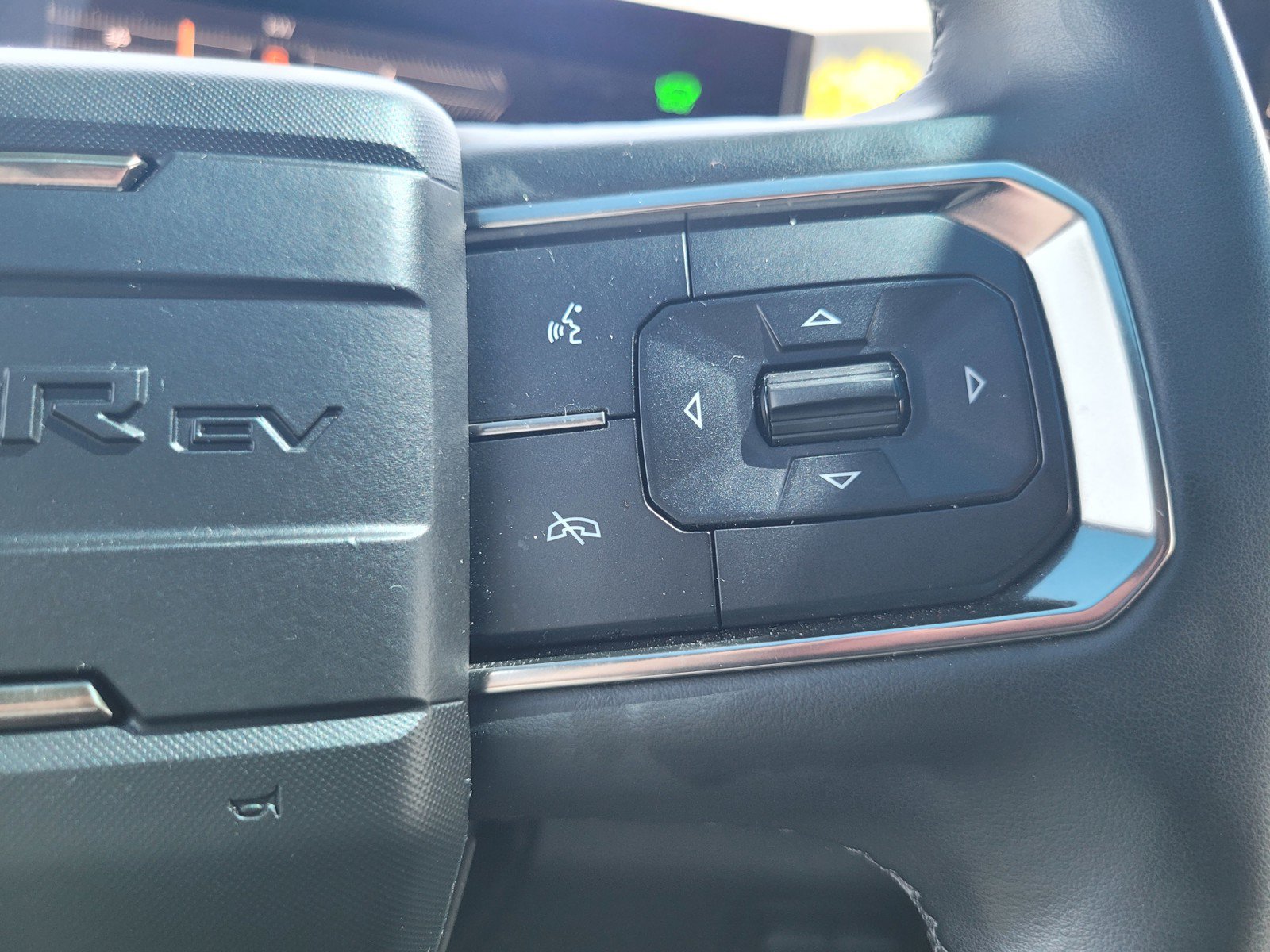 Used 2025 GMC Hummer EV 3X w/ LPO, Illumination Package AWD/4WD image 24