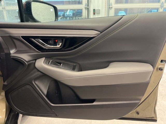 Used 2023 Subaru Outback Onyx Edition image 10