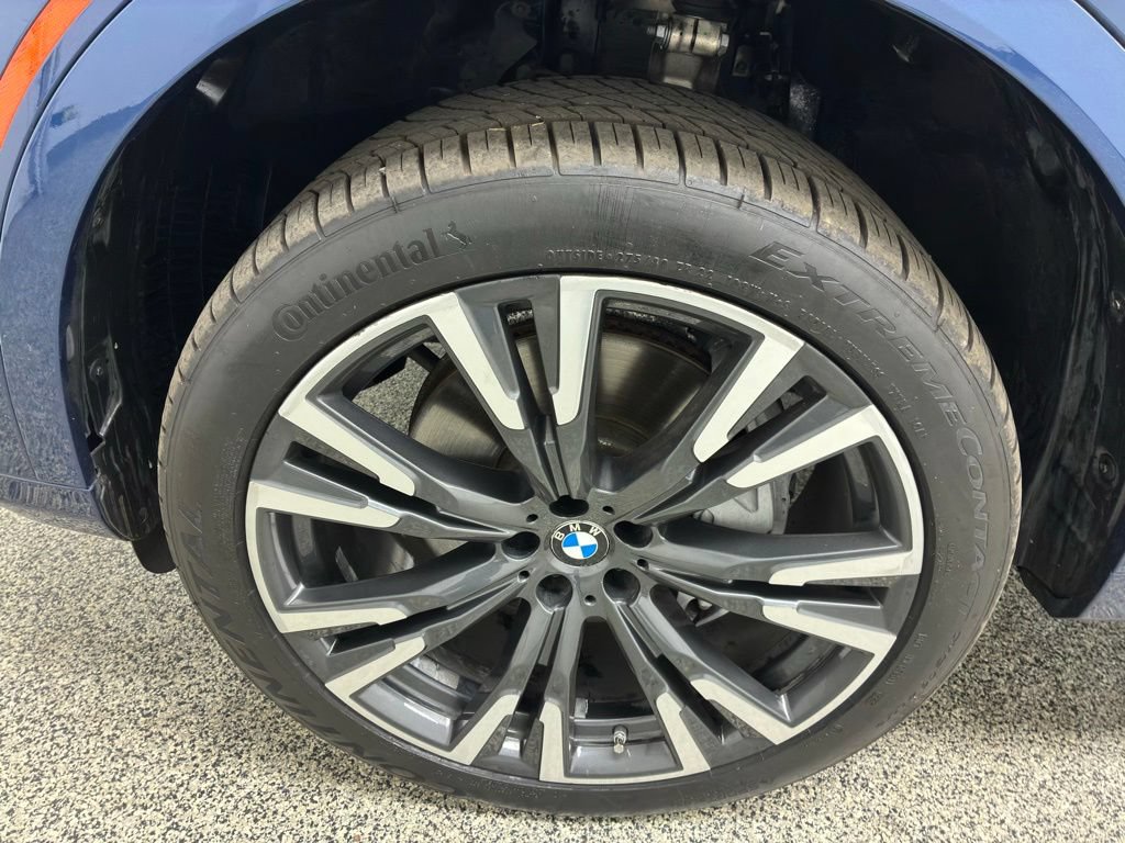Used 2019 BMW X7 xDrive50i w/ Premium Package AWD/4WD image 15
