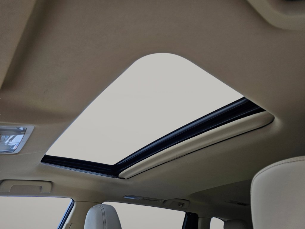 Used 2016 Toyota Highlander XLE image 5