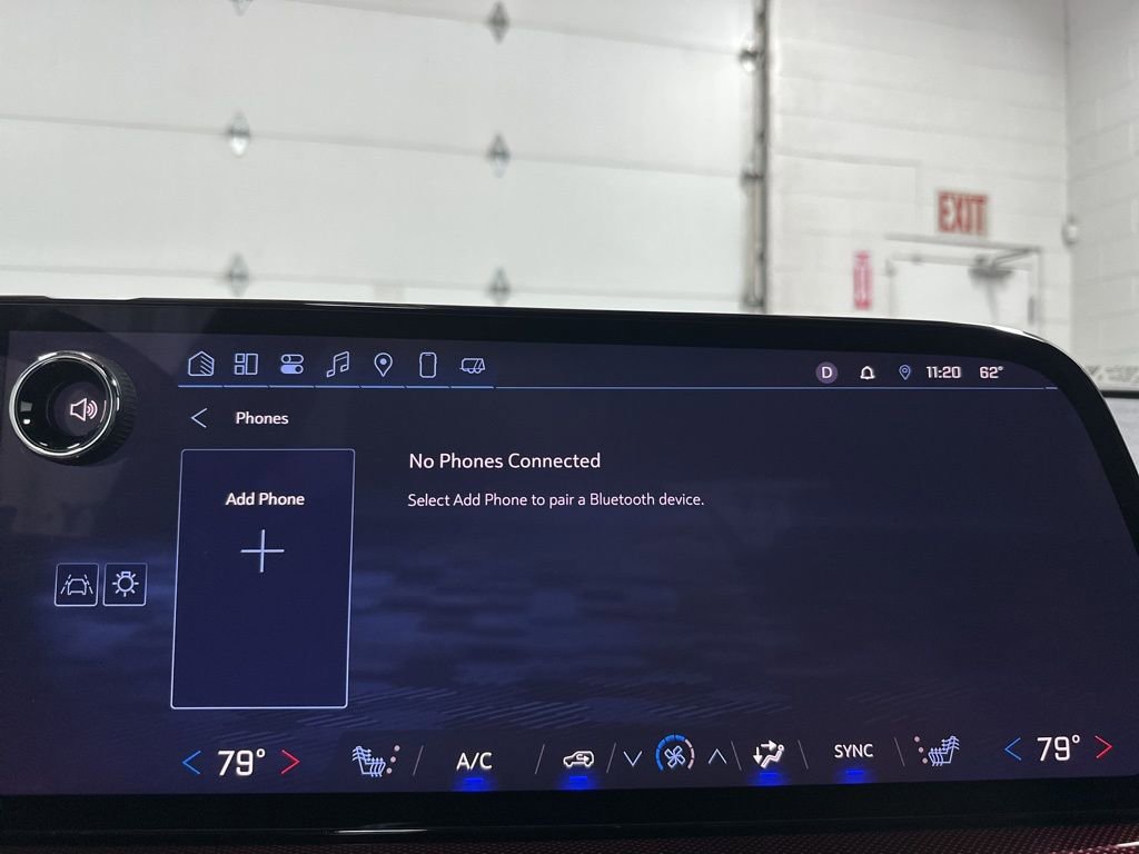 Used 2025 Chevrolet Traverse Z71 image 32