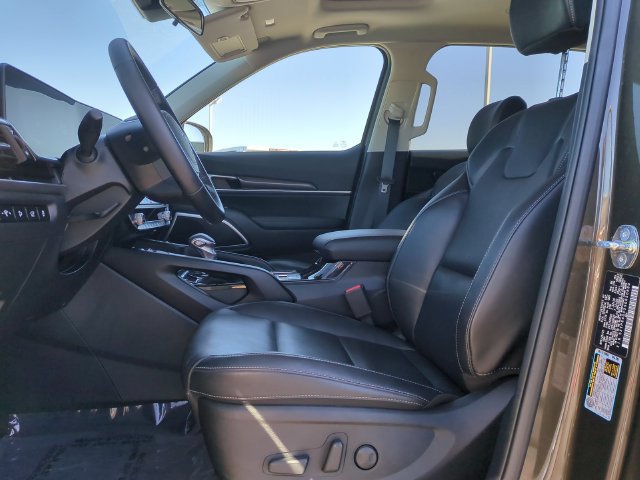Used 2025 Kia Telluride S FWD image 23