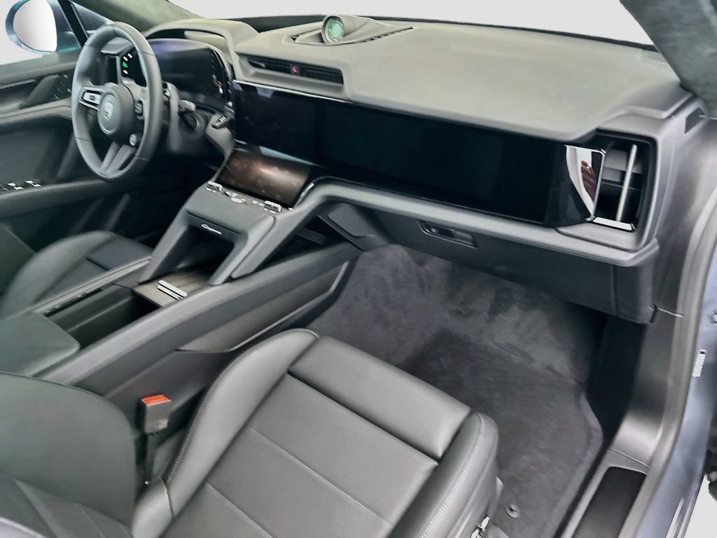 New 2026 Porsche Cayenne Turbo AWD/4WD image 19