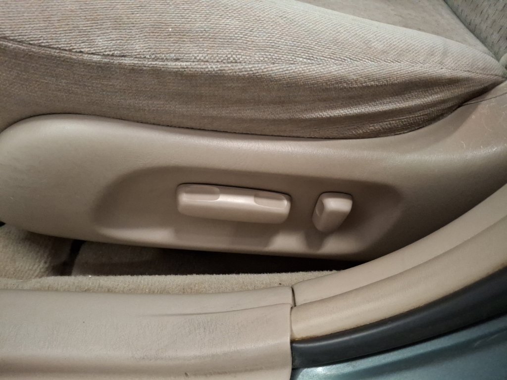 Used 2003 Toyota Camry LE FWD image 17
