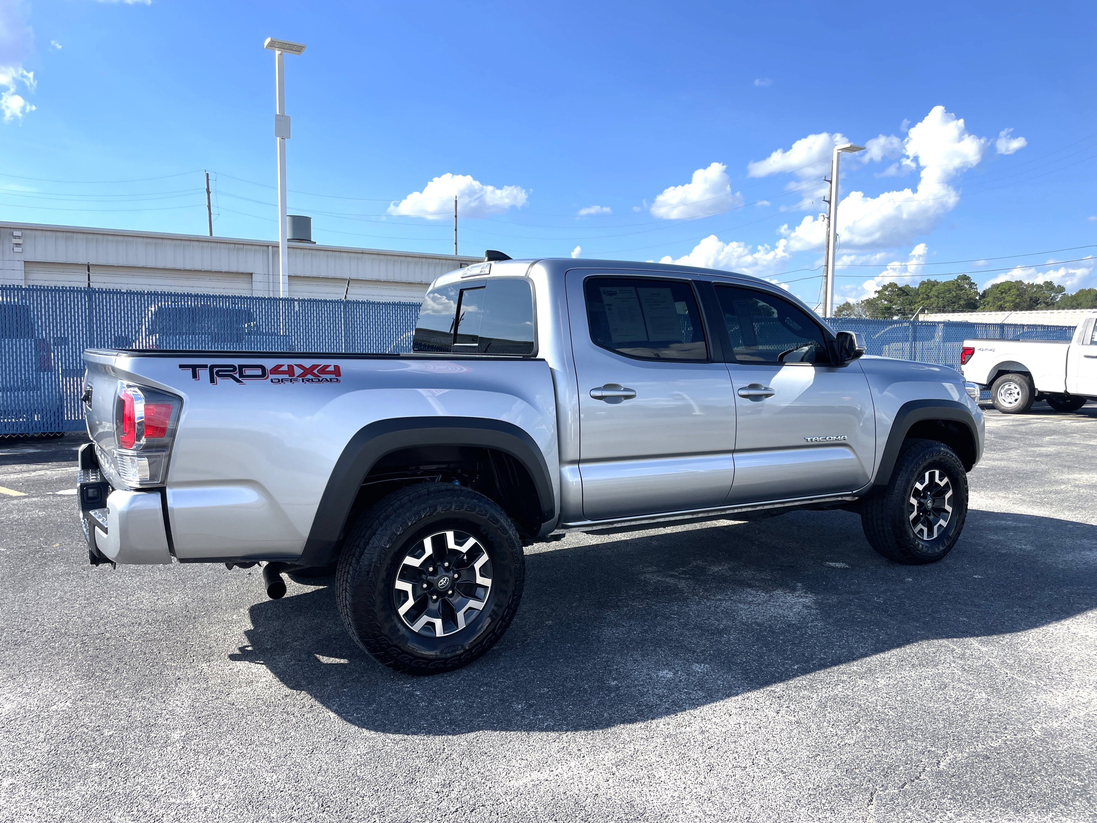 Used 2023 Toyota Tacoma TRD Off-Road w/ Technology Package image 2
