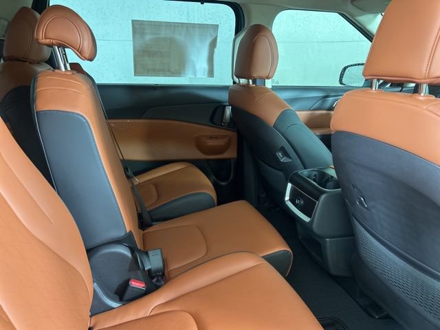 New 2026 Kia Carnival EX image 17