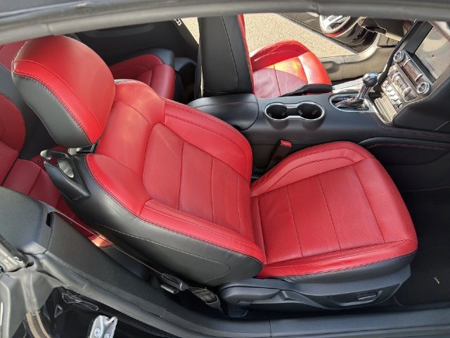 Used 2022 Ford Mustang Premium w/ 2.3L High Performance Package RWD image 27