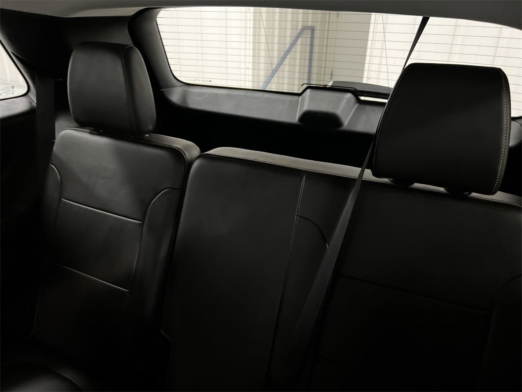 Used 2021 Chevrolet Traverse LT w/ LT Premium Package image 28