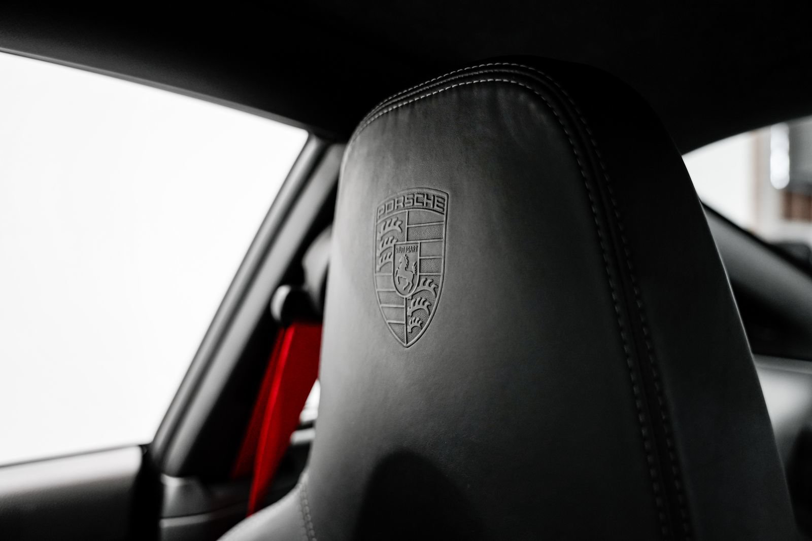Used 2010 Porsche 911 GT3 RWD image 16