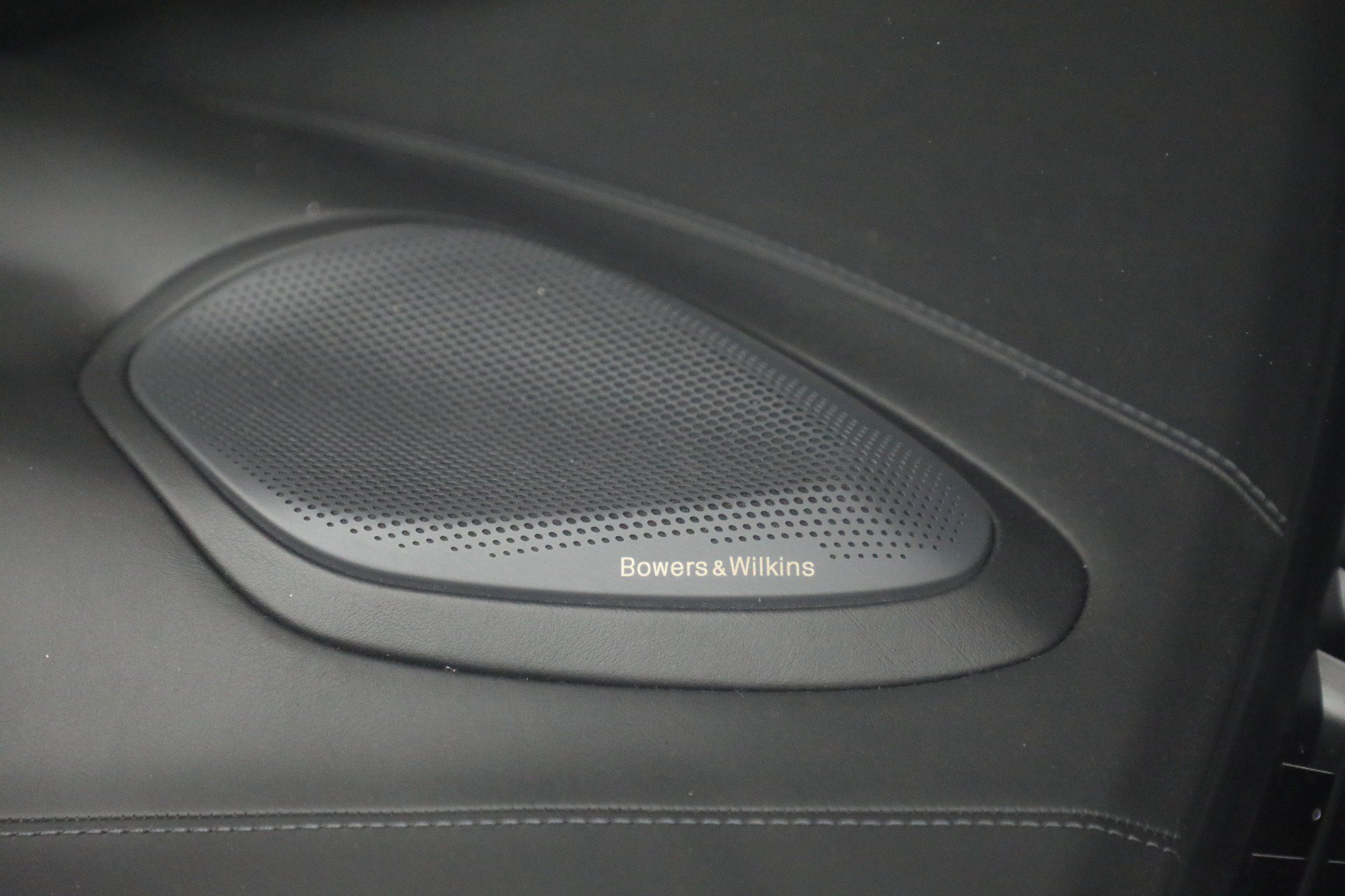 Used 2025 McLaren GTS RWD image 30