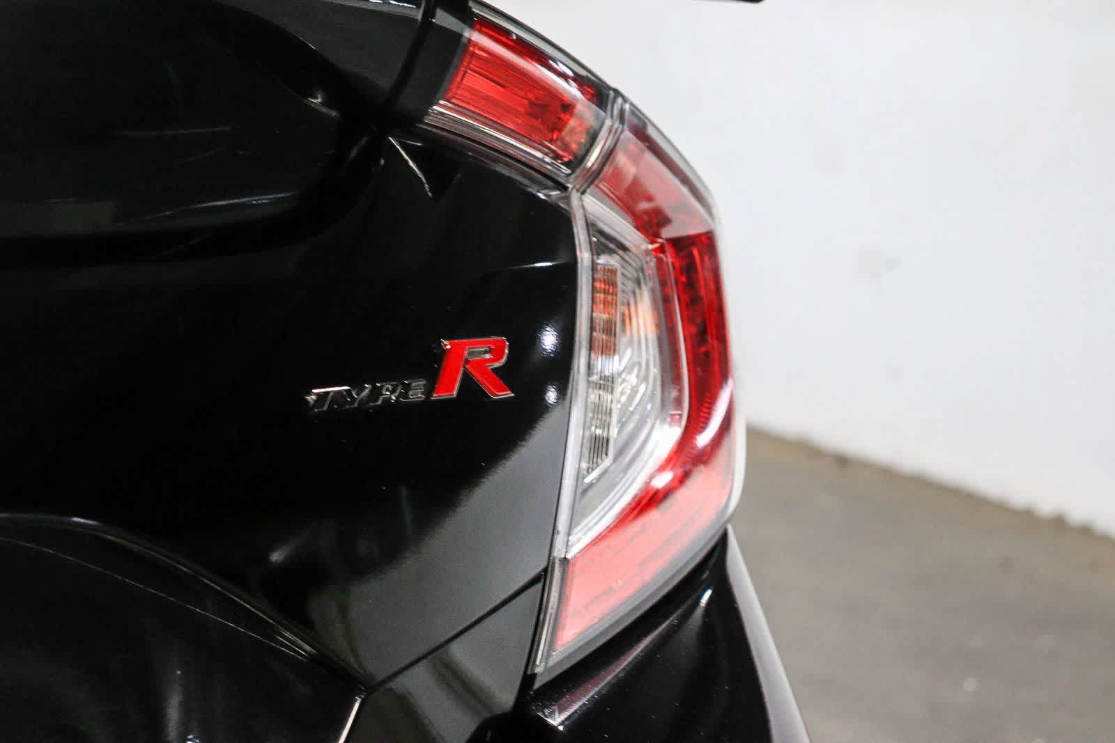 Used 2019 Honda Civic Type R image 12