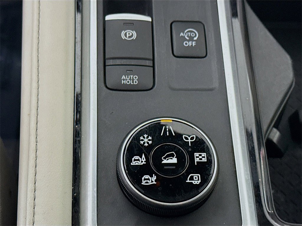 Certified 2022 Nissan Pathfinder SV w/ SV Premium Package image 12