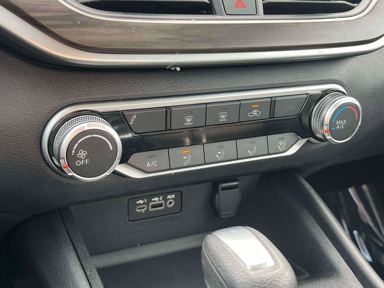 Used 2025 Nissan Altima 2.5 SV FWD image 13