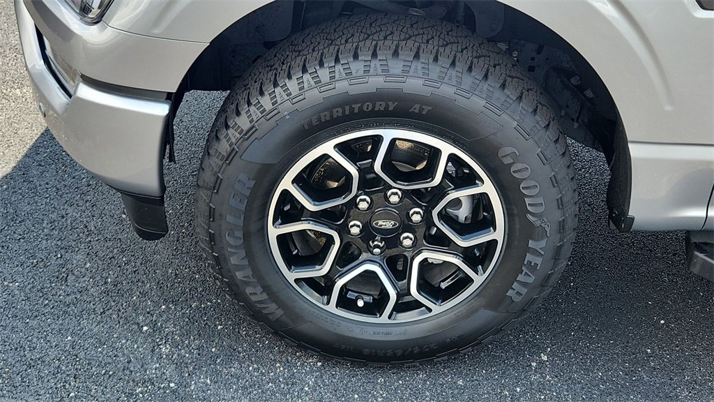 Used 2023 Ford F150 Lariat image 10