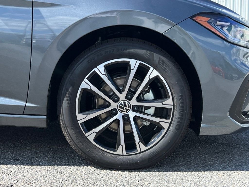 New 2025 Volkswagen Jetta Sport image 6