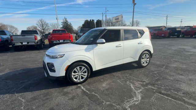Used 2020 Kia Soul LX image 4