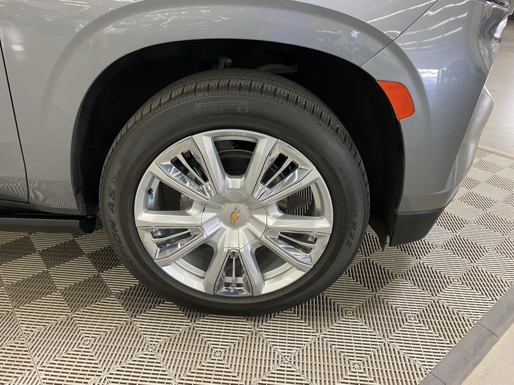 Used 2022 Chevrolet Tahoe High Country image 2