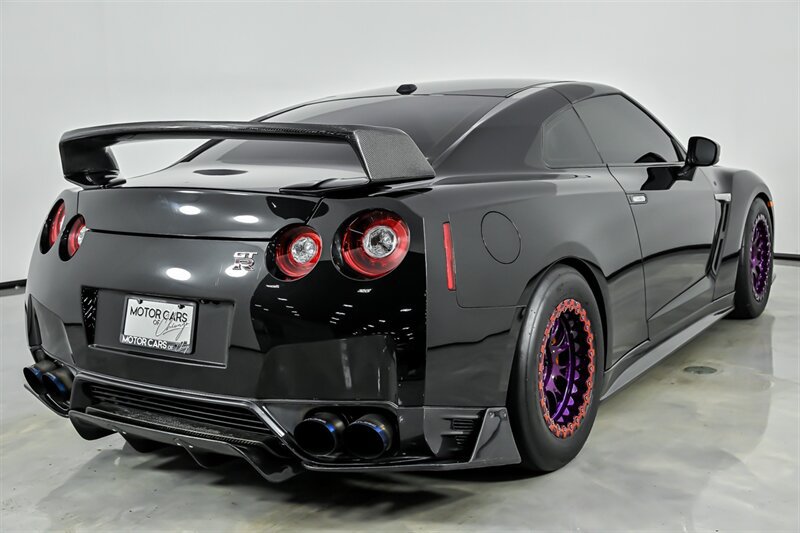 Used 2016 Nissan GT-R Black Edition AWD/4WD image 10