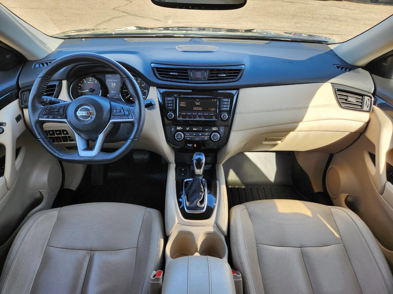 Used 2020 Nissan Rogue SL AWD/4WD image 3