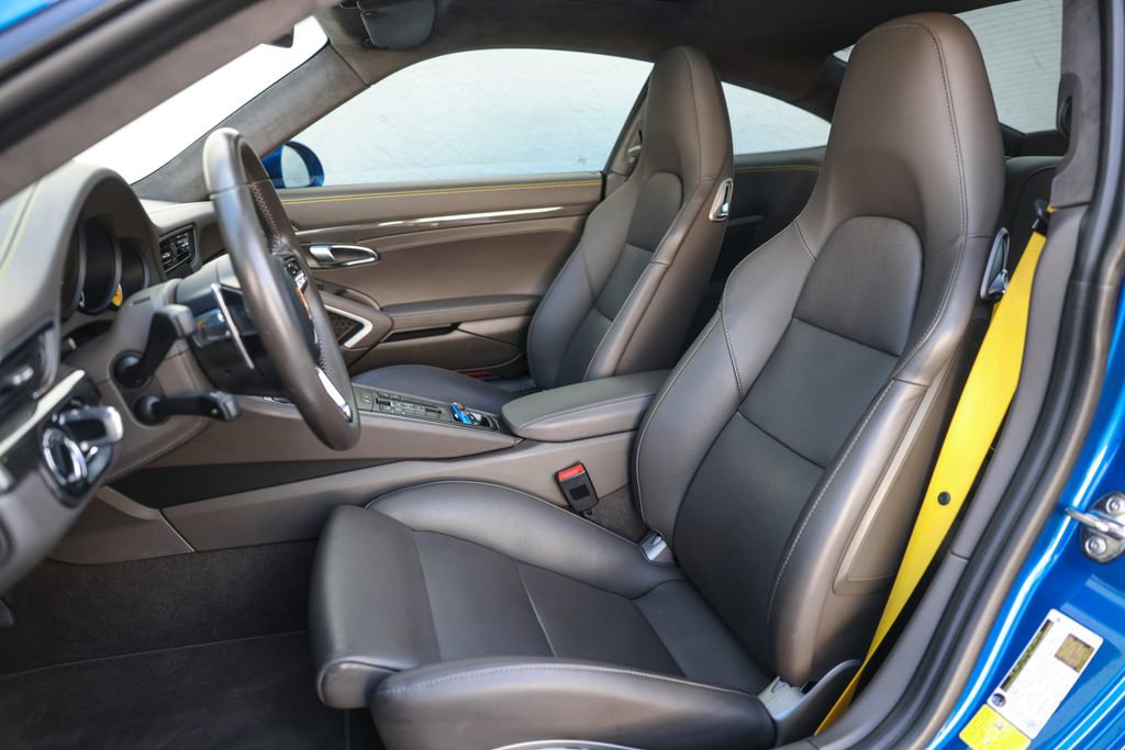 Used 2017 Porsche 911 Turbo S image 30