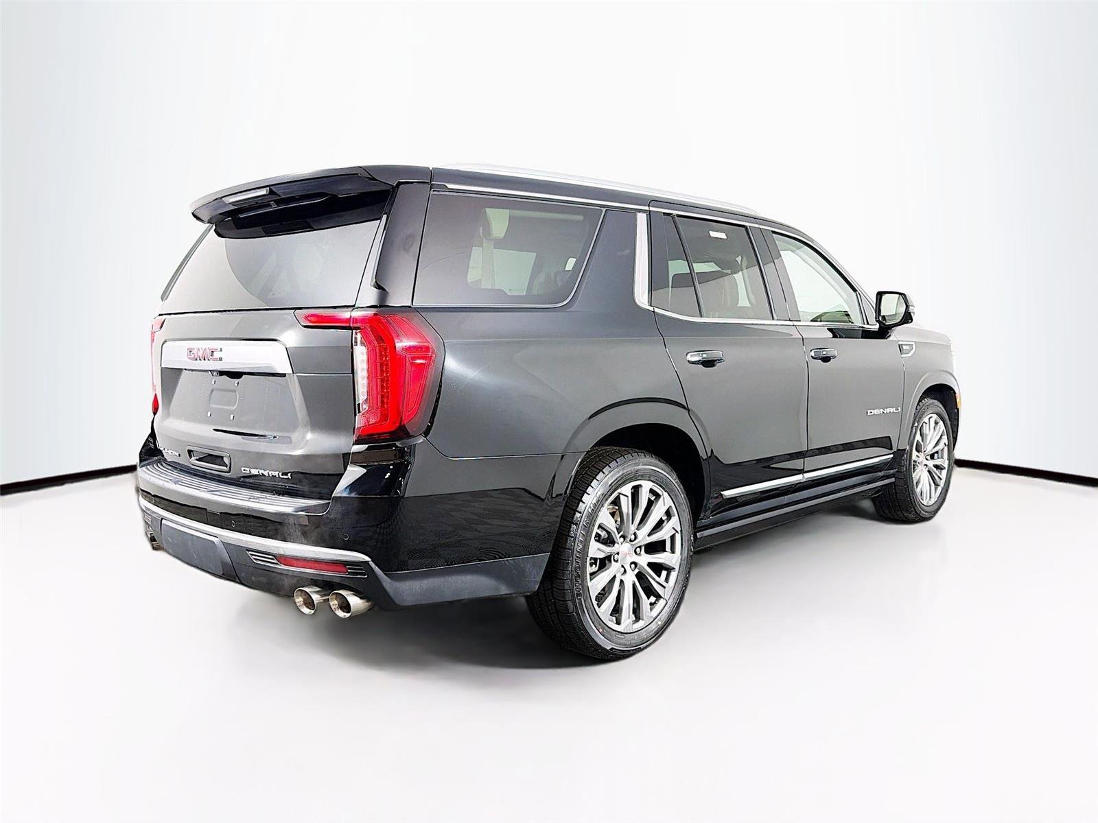 Used 2021 GMC Yukon Denali w/ Denali Ultimate Package image 7
