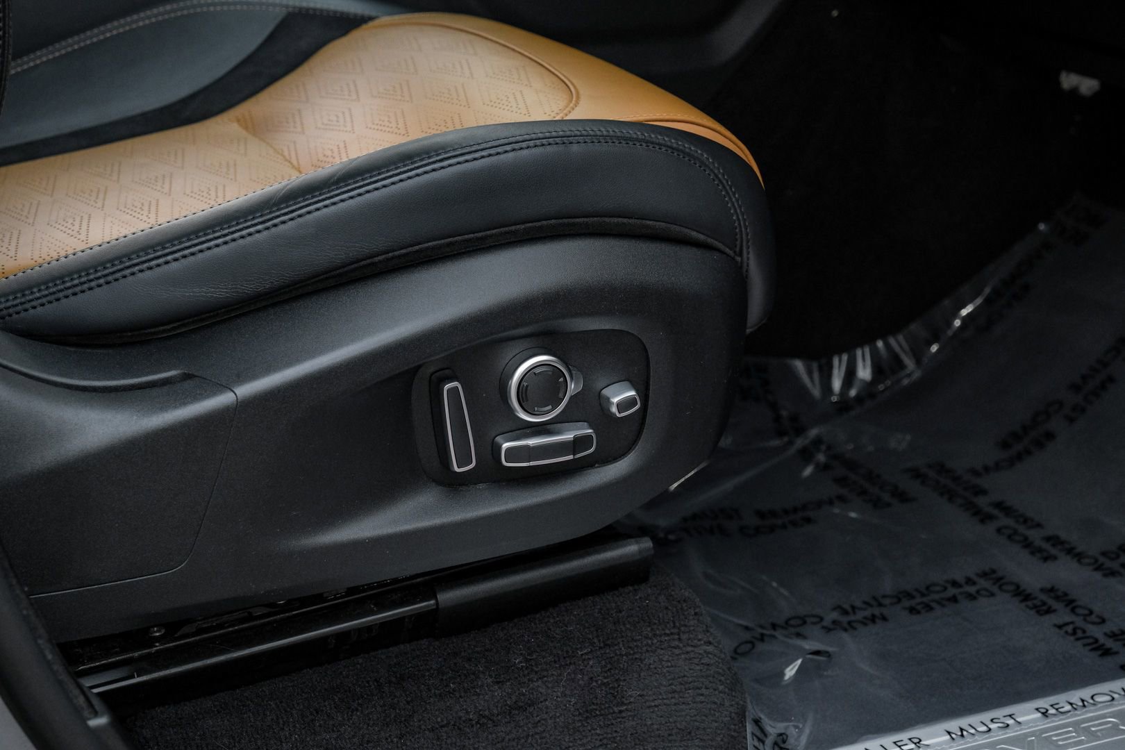 Used 2020 Land Rover Range Rover Sport SVR AWD/4WD image 45