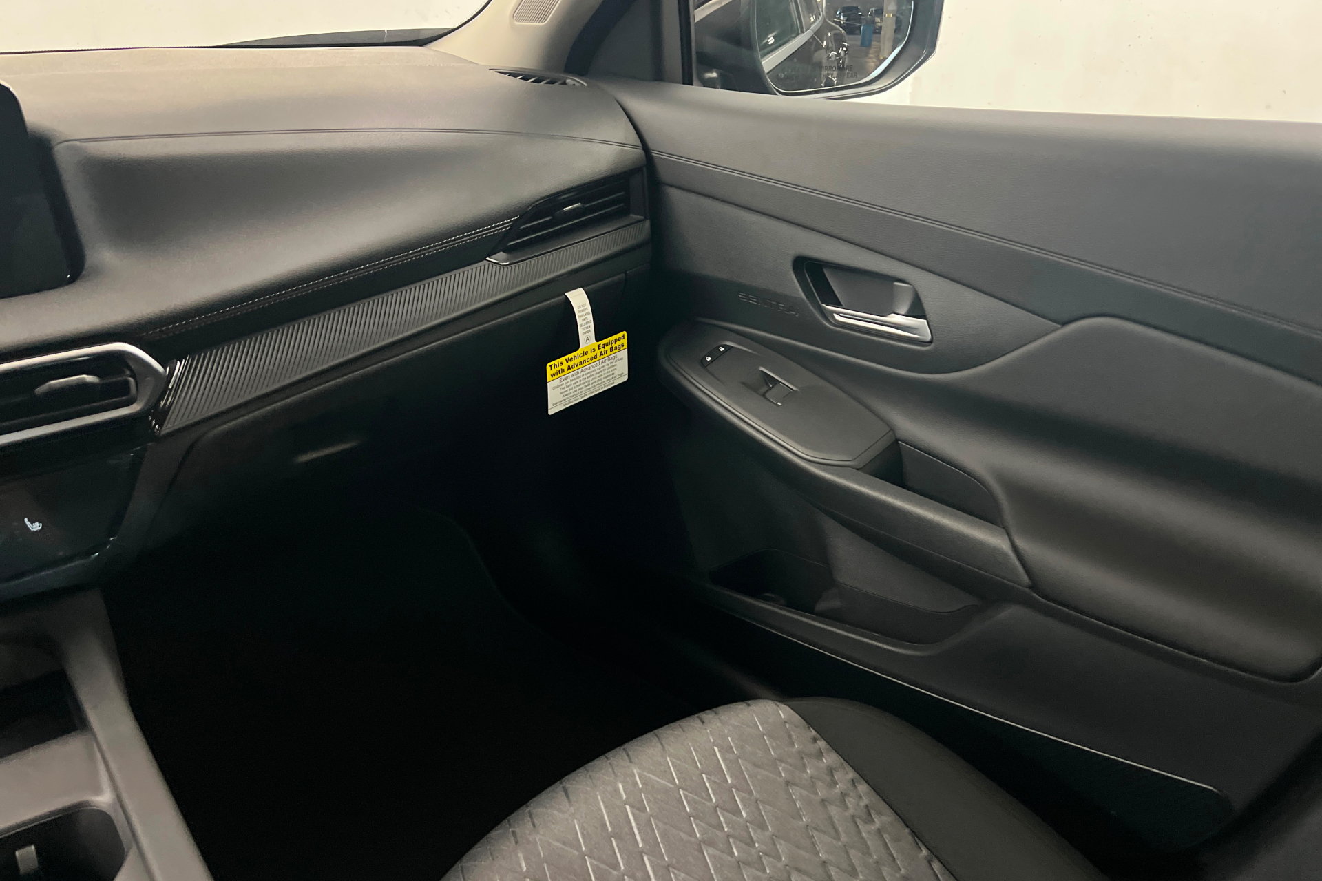 New 2027 Nissan Sentra SV w/ SV Convenience Package FWD image 10