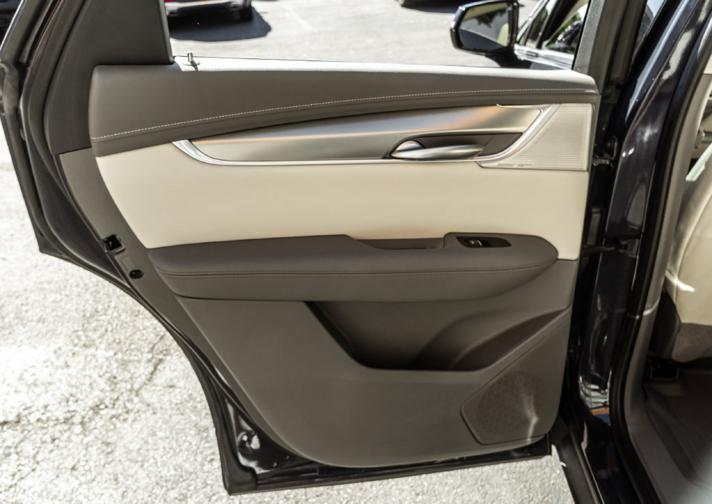 Used 2024 Cadillac XT5 Premium Luxury w/ LPO, Floor Liner Package AWD/4WD image 30