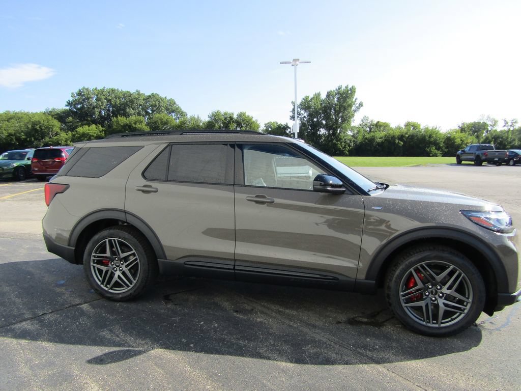 New 2027 Ford Explorer ST-Line w/ Premium Package AWD/4WD image 15