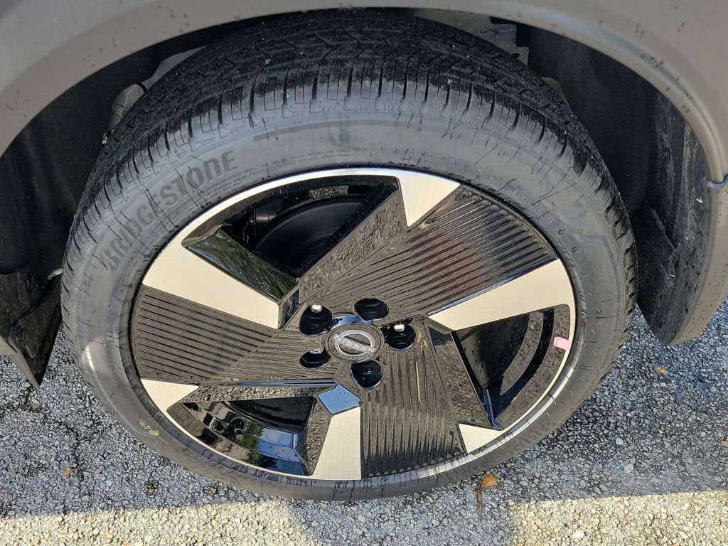 New 2026 Nissan Kicks SR image 9