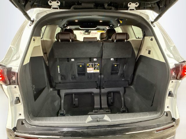 Used 2022 Toyota Sienna Platinum AWD/4WD image 29